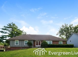 916 SW 17th St, Blue Springs, MO 64015