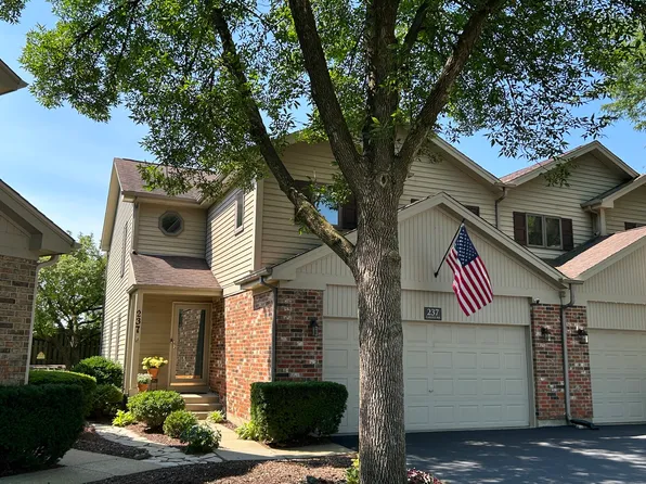 237 Carlisle Ave, Westmont, IL 60559