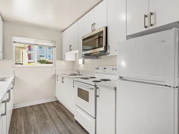 8025 Beverly Dr, Rohnert Park, CA 94928