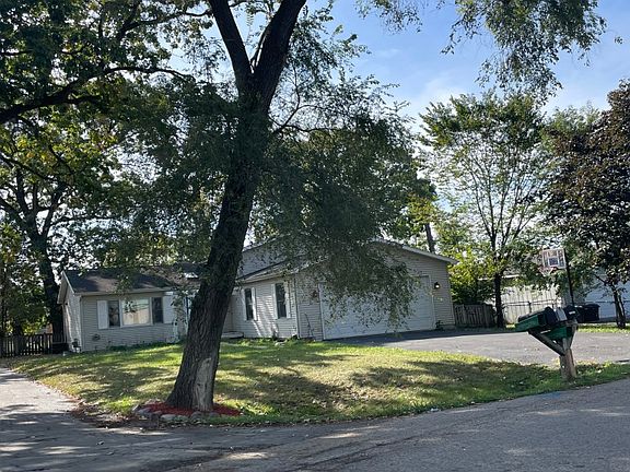 5th image of 25211 W Lincoln Dr