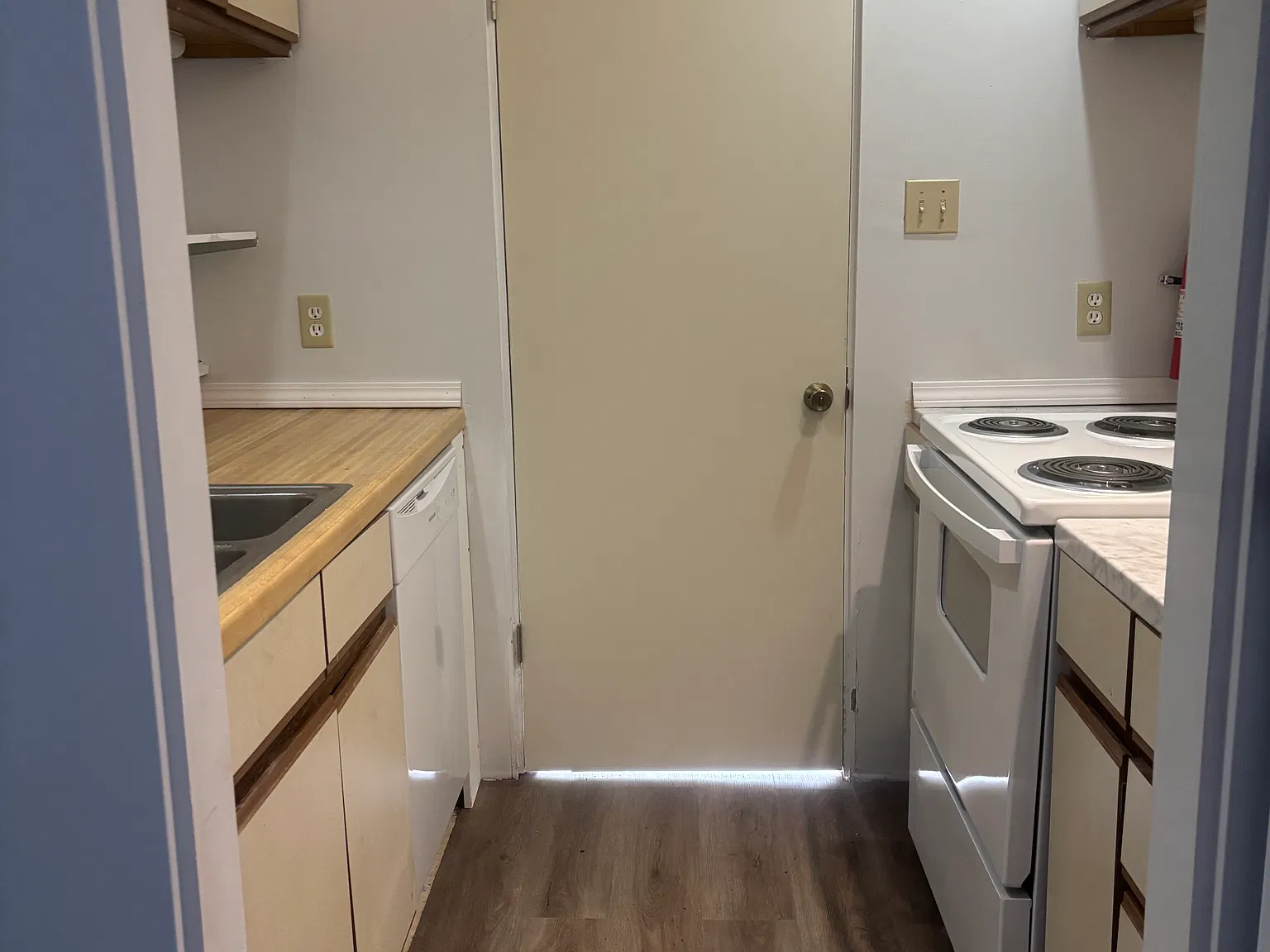 2 bed, $1,200 — Photo 3