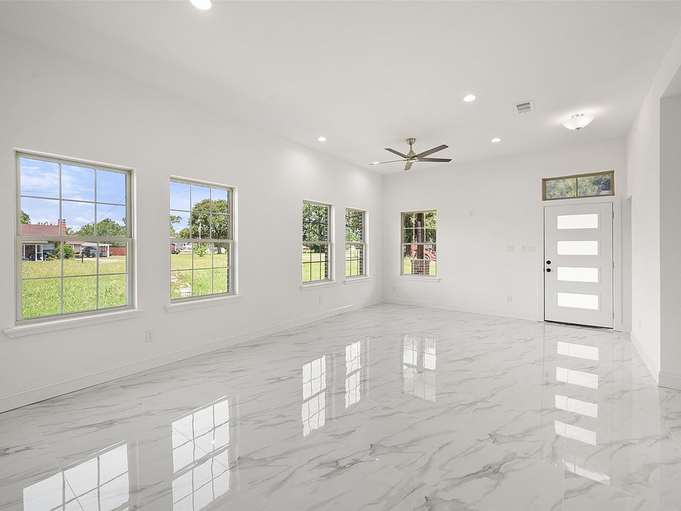 1st image of 149 Lbj Ranch Rd