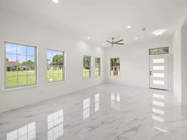 149 Lbj Ranch Rd, Trinidad, TX 75163