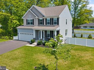 6 Buck Ln, Mount Laurel, NJ 08054