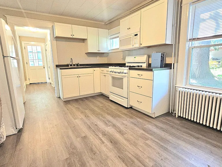 54 Union Street — Photo 5