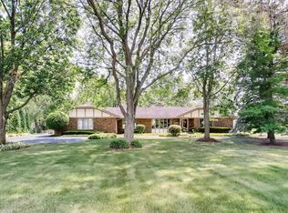 2010 Kaneville Rd, Geneva, IL 60134