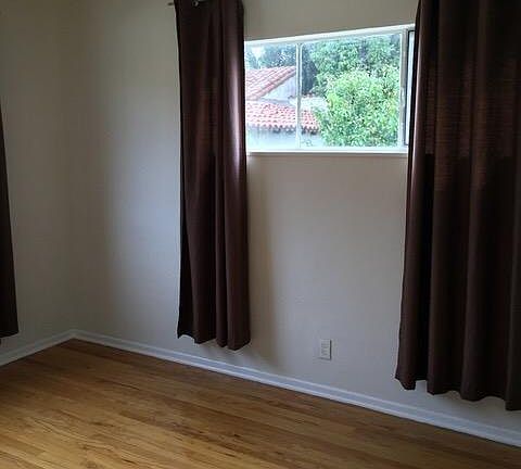5th image of 1479 Havenhurst Dr APT 4