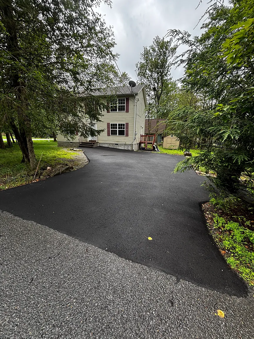6586 Linden Dr photo 1