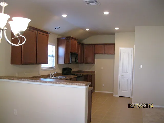 2630 Leslie Ln — Photo 10