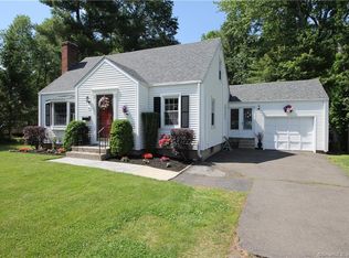 92 Dowd St, Newington, CT 06111