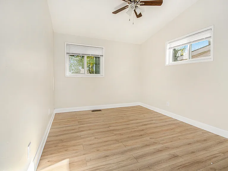 19304 Beaverland St — Photo 12