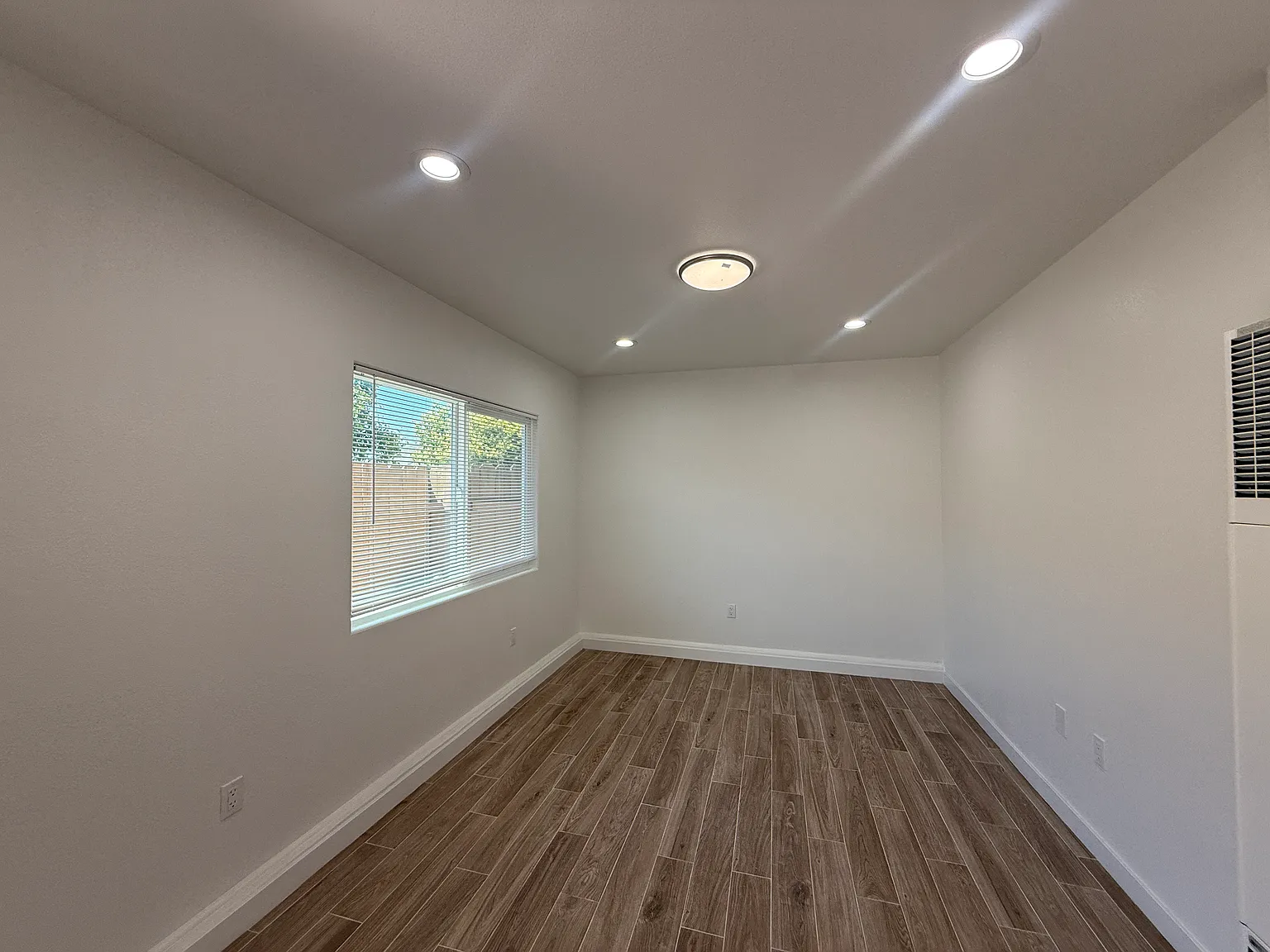 1 bed, 1.0 bath, 500 sqft, $1,500 — Photo 4