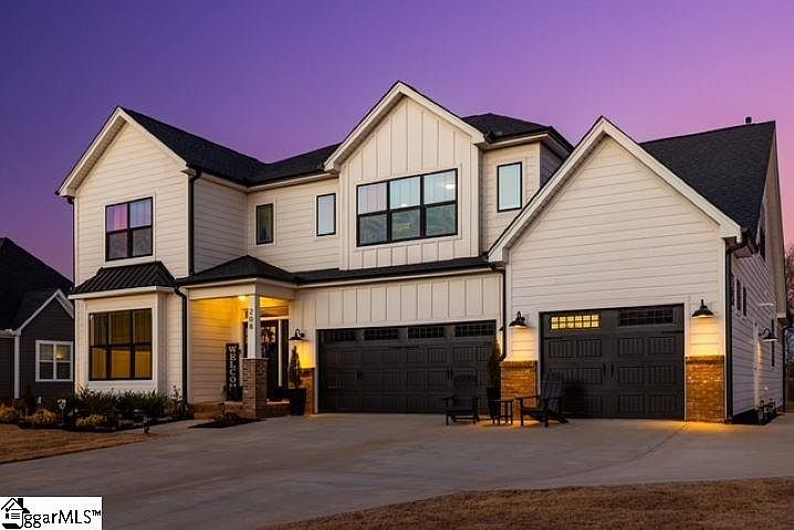 1st image of 208 Montview Cir