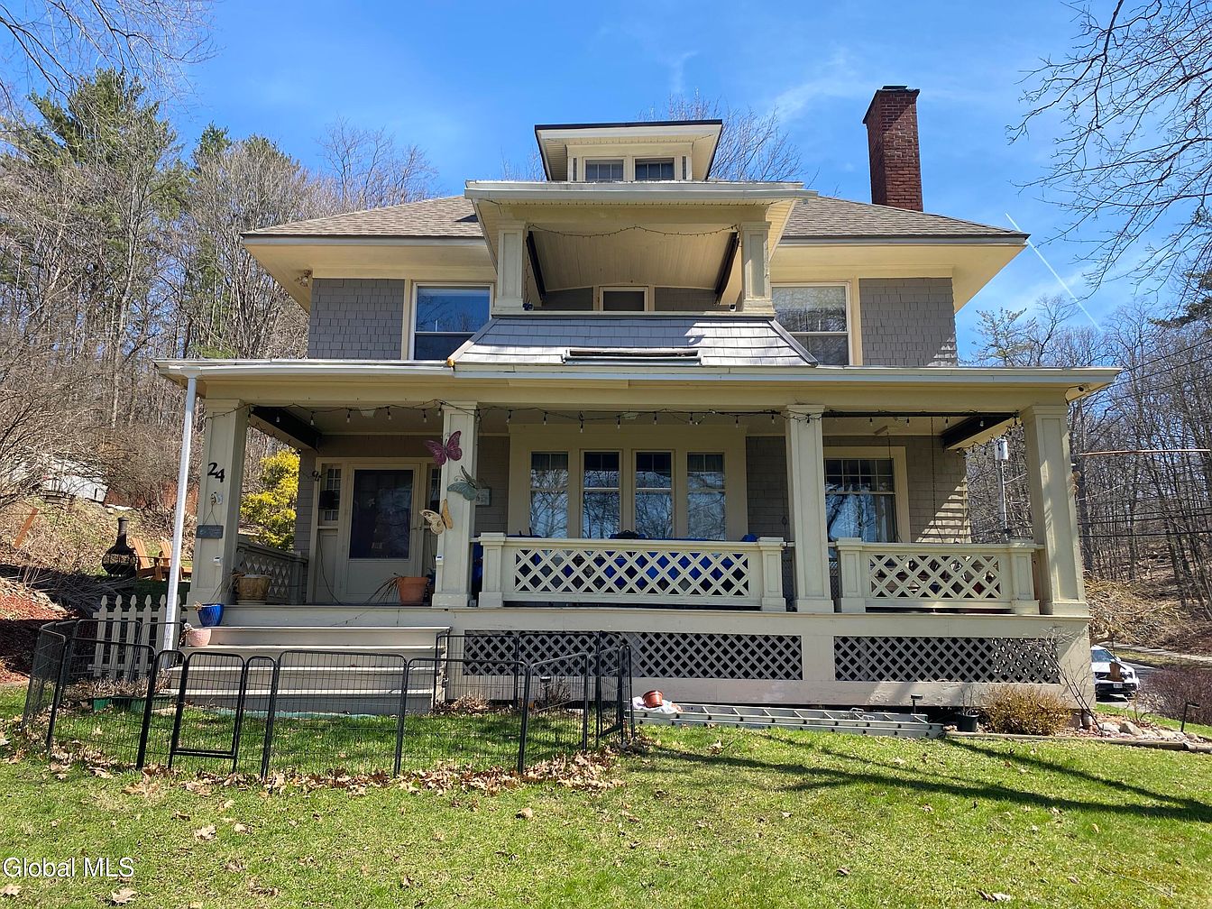 1st image of 24 Northampton Road