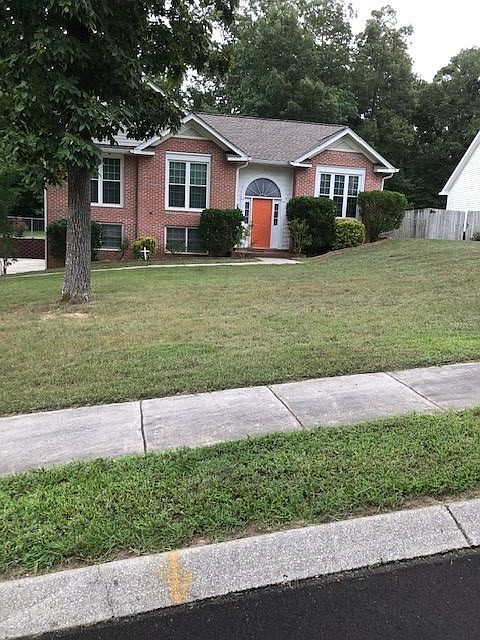 1st image of 211 Benwood Trl NE