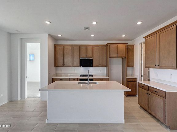 3rd image of 28893 N 172nd Drive