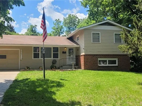 4907 SW 30th St, Topeka, KS 66614