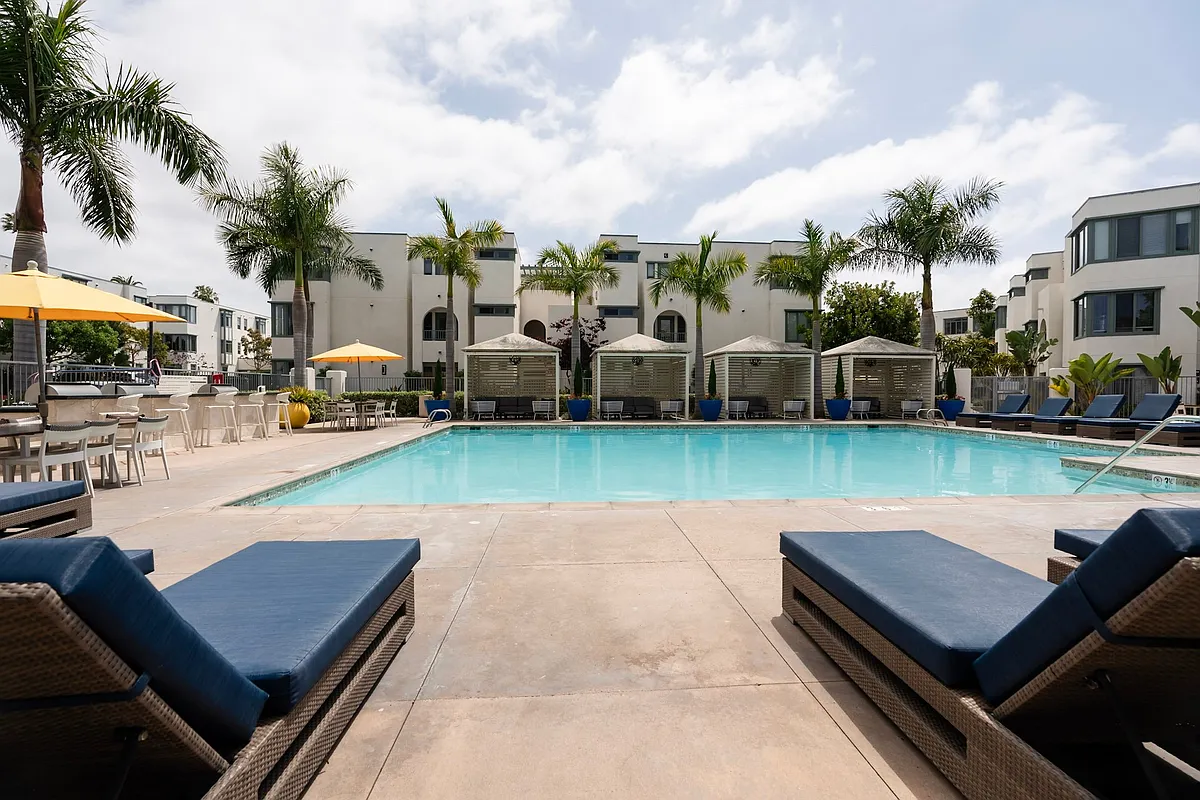 Building Photo - Dylan Point Loma Apartments