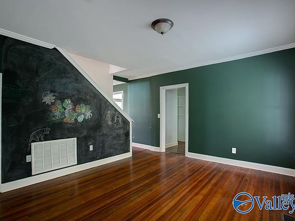 4th image of 3507 S Broad Pl SW