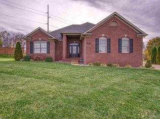 4505 Fieldcrest Place Cir, Newburgh, IN 47630