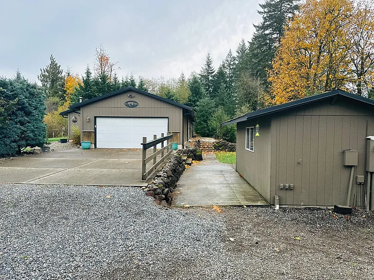 128 Bunting Dr — Photo 34