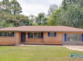 2607 Scenic View Dr NW, Huntsville, AL 35810