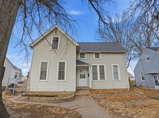 1508 W Lombard St, Davenport, IA 52804