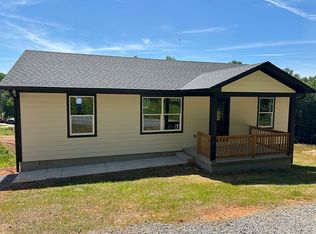 95 Short Dr, Marion, NC 28752