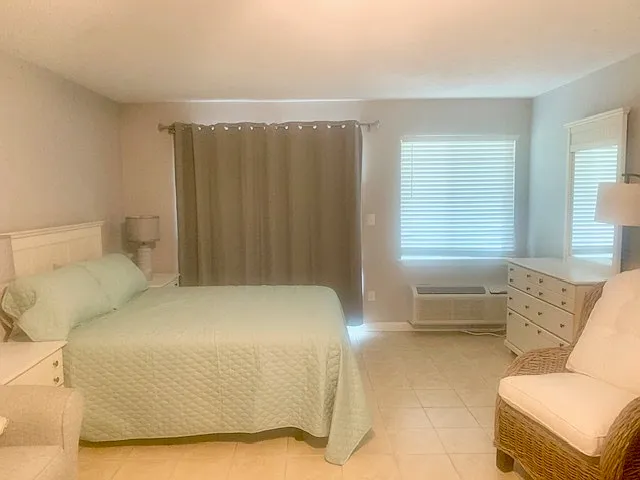 301 B Lullwater Dr - 301 — Photo 4
