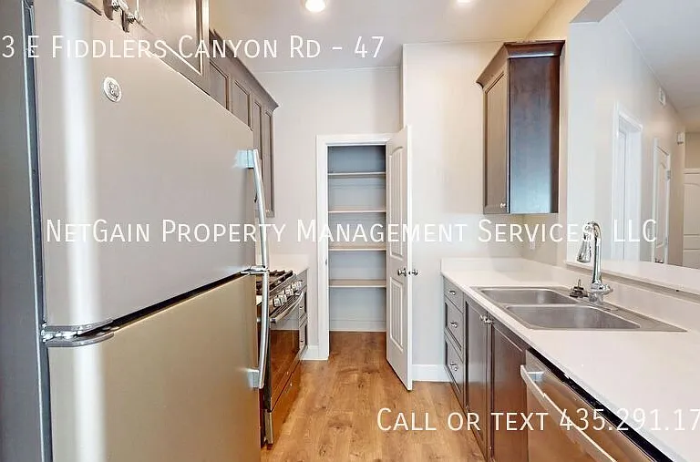 173 E Fiddlers Canyon Rd #47 — Photo 6