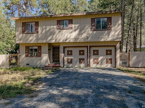 3rd image of 3755 Rockwood Dr