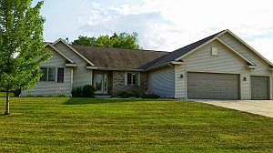 1st image of 470 Thurow Dr