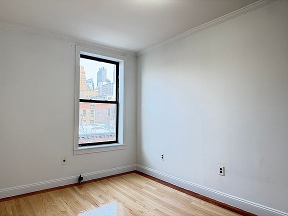 5th image of 220 W 21st St APT 5B