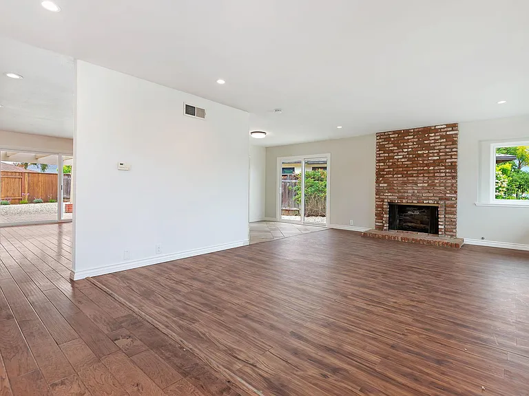 507 Mills Way — Photo 2