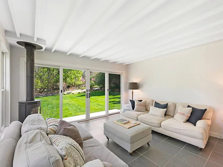 14 Oak Ln — Photo 14