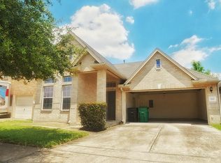 810 Forest Thicket Ln, Houston, TX 77067