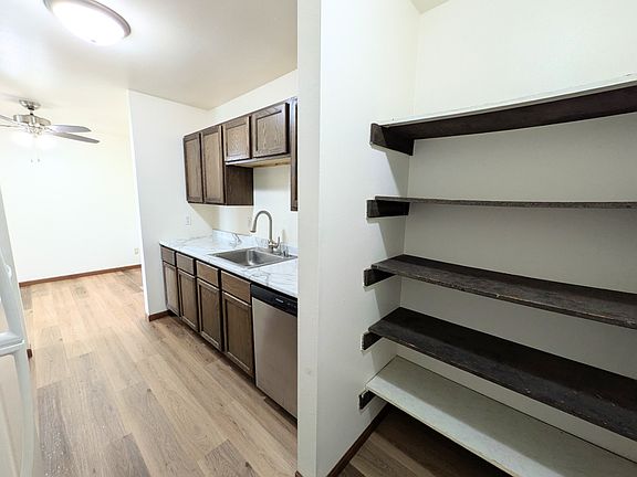 2nd image of 206-208 Sunset Ln #206/5