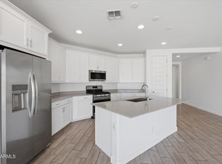 2542 W PECAN Road, Phoenix, AZ 85041