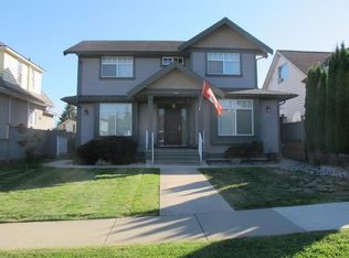 374 Simpson St, New Westminster, BC