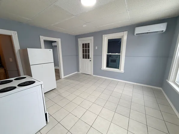 22 Knowlton St #6, Gardner, MA 01440