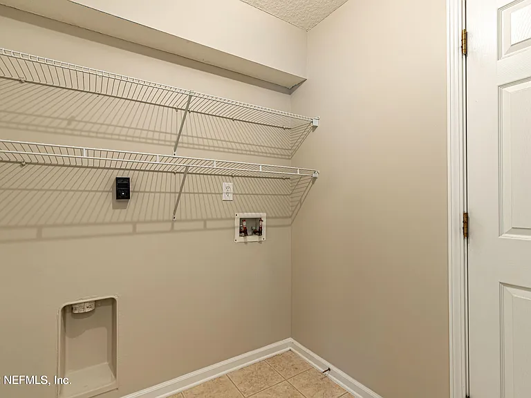 1136 Hyacinth St — Photo 20