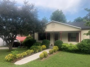 2220 Holbrook Dr, Knoxville, TN 37918