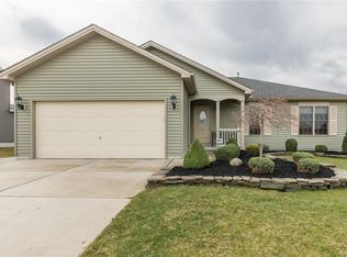 6 Lockhart Rd, West Seneca, NY 14224