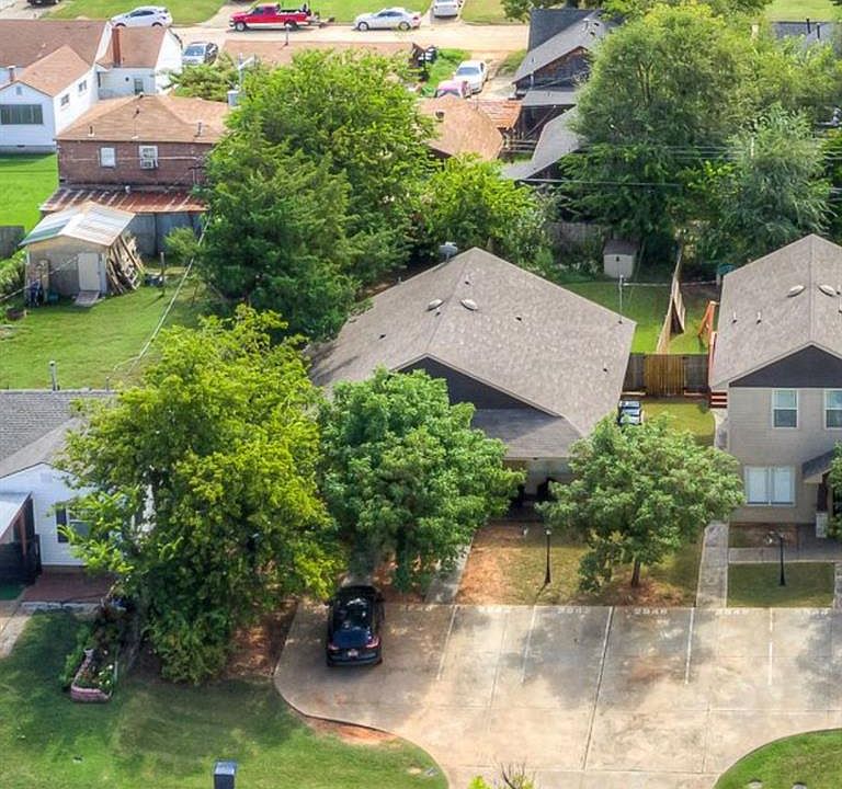 1st image of 2940 NW 30th Street