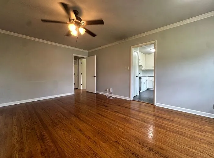 817 Chambers Dr NE — Photo 6
