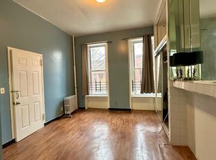 549A Monroe St #1F, Brooklyn, NY 11221