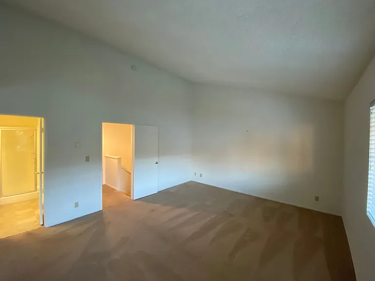 659 Del Parque Dr #B — Photo 21