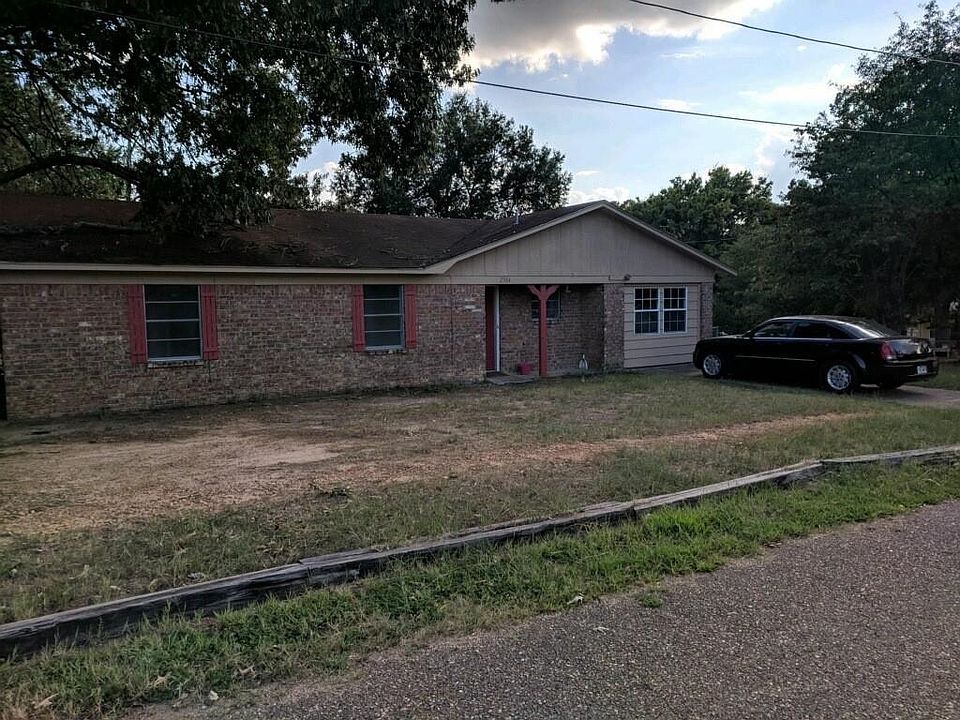 1st image of 2504 Bramble St
