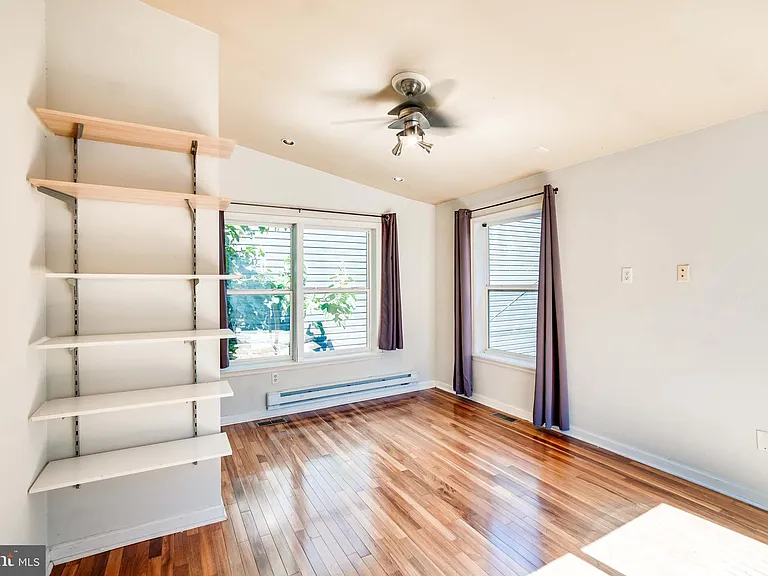 2905 W Girard Ave #2 — Photo 24