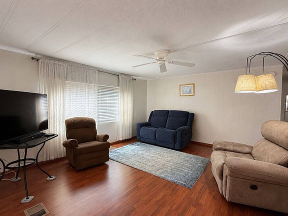 3rd image of 3516 Shortcake Ln